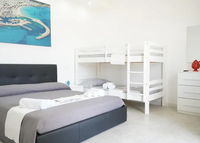 Villa Leonardo San Foca - Room, Pool & Restaurant