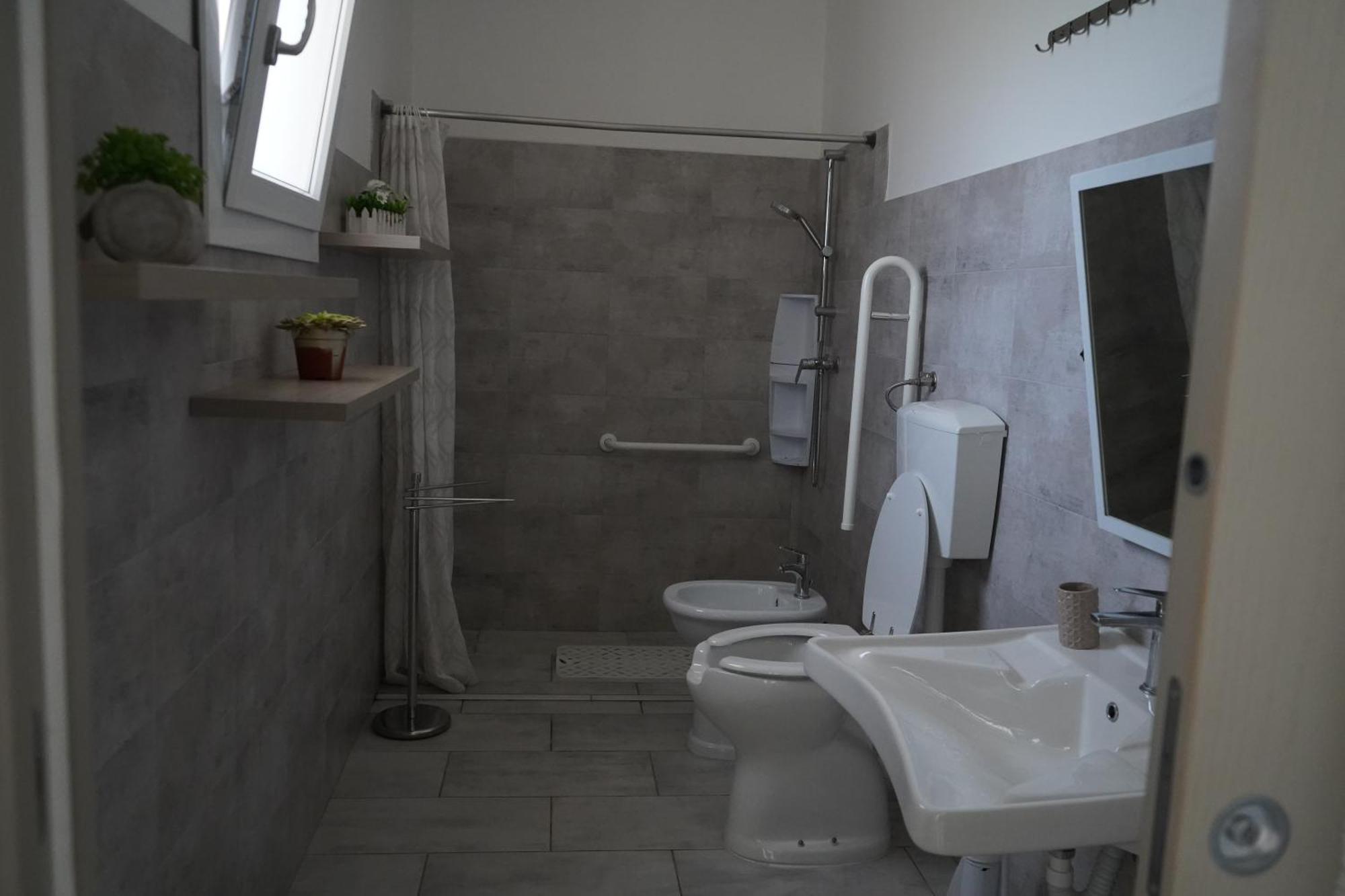 Bed & Breakfast Villa Leonardo San Foca - Room, Pool & Restaurant San Foca