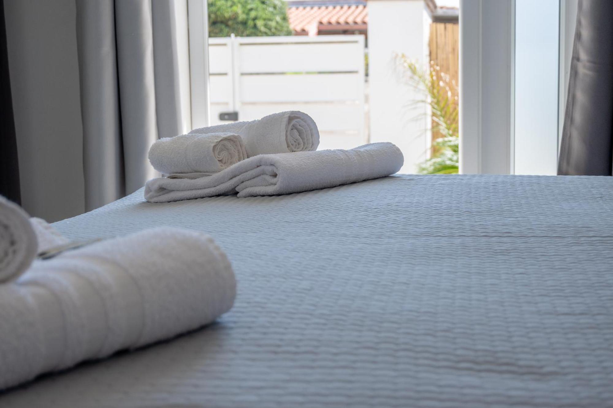 Leonardo - Room, Pool & Restaurant * San Foca